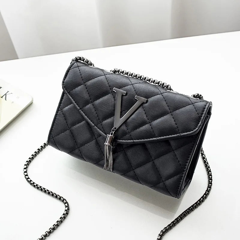 Quilted Chain Shoulder Bag – Black